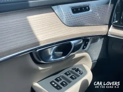 Photo 19 Volvo Xc90  T8 AWD Hybride Rechargeable 455 ch Geartronic 8 7pl