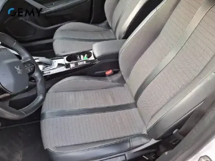 Photo 24 Peugeot 2008 Gén. II Ph1 NG Allure 5