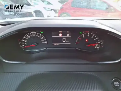 Photo 12 Peugeot 2008 Gén. II Ph1 NG Allure 5