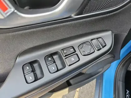 Photo 53 Hyundai Kona  Hybrid 141