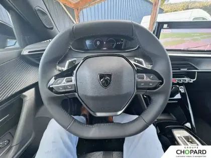 Photo 79 Peugeot 2008  Hybrid 145 e-DCS6