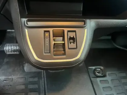 Photo 17 Peugeot Expert  FGN M BLUEHDI 145 S&S EAT8