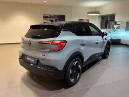 Photo 24 Renault Captur  E-Tech full hybrid 145 ch