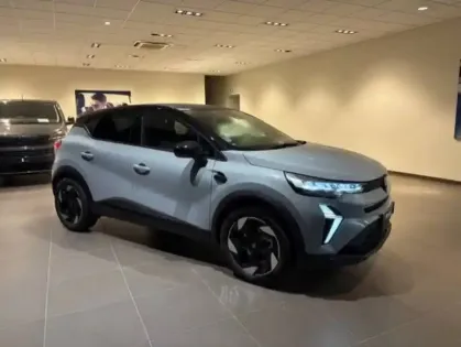 Photo 42 Renault Captur  E-Tech full hybrid 145 ch