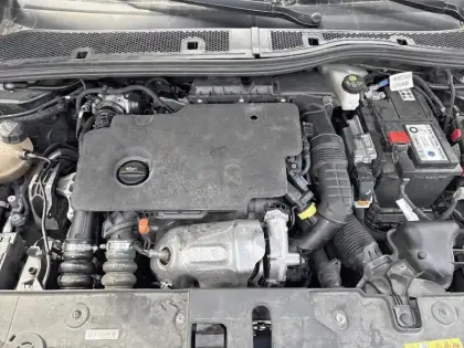 Photo 6 Opel Corsa  1.5 Diesel 100 ch BVM6 GS Line