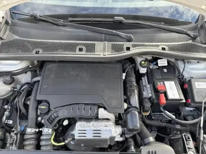 Photo 6 Peugeot 208  PureTech 100 S&S BVM6 Allure Business