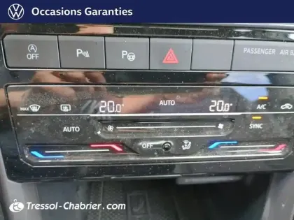 Photo 12 Volkswagen T-cross  1.0 TSI 110 Start/Stop DSG7 Life Tech