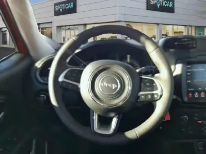 Photo 11 Jeep Renegade  1.5 Turbo T4 130 ch BVR7 e-Hybrid Limited