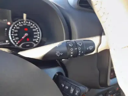 Photo 17 Jeep Renegade  1.5 Turbo T4 130 ch BVR7 e-Hybrid Limited