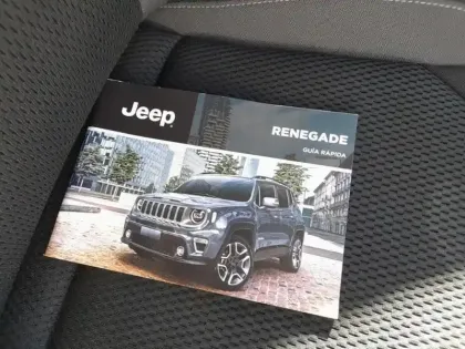 Photo 15 Jeep Renegade  1.5 Turbo T4 130 ch BVR7 e-Hybrid Limited
