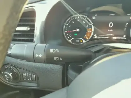 Photo 16 Jeep Renegade  1.5 Turbo T4 130 ch BVR7 e-Hybrid Limited