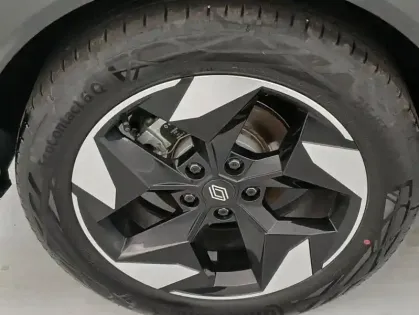 Photo 16 Renault Captur E-Tech full hybrid 145 ch Techno