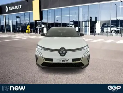 Photo 5 Renault Megane 220 ch autonomie confort GSR2 Iconic