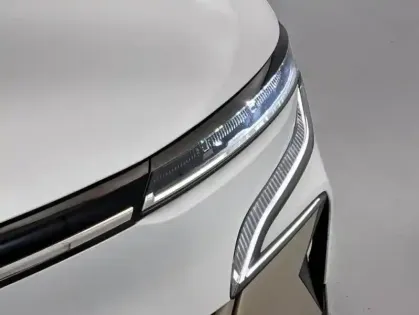 Photo 17 Renault Megane 220 ch autonomie confort GSR2 Iconic