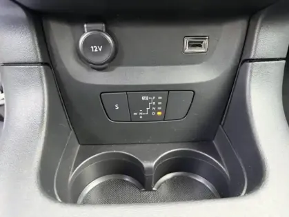 Photo 23 Citroën C3 III PureTech 110 S&amp;S EAT6 Shine