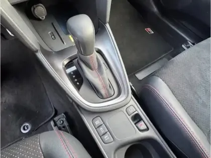 Photo 19 Toyota Yaris Hybride 1.5 116H GR SPORT MY22