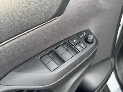 Photo 15 Toyota Yaris Hybride 1.5 116H GR SPORT MY22