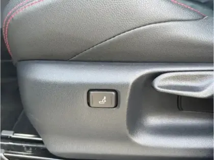 Photo 17 Toyota Yaris Hybride 1.5 116H GR SPORT MY22