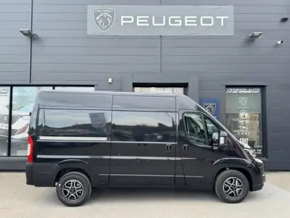 Photo 26 Peugeot Boxer II 2.2 180 CH S&amp;S BVA8 3.5T L2H2