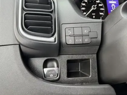 Photo 12 Peugeot Boxer II 2.2 180 CH S&amp;S BVA8 3.5T L2H2