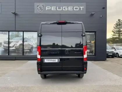 Photo 25 Peugeot Boxer II 2.2 180 CH S&amp;S BVA8 3.5T L2H2