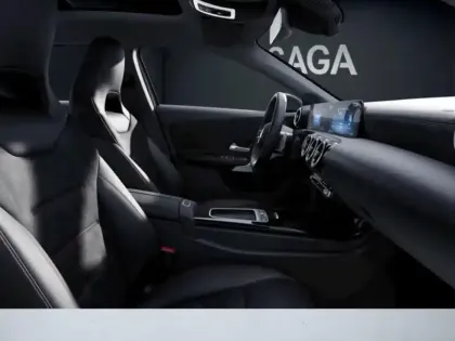 Photo 9 Mercedes Classe A 200 d AMG Line