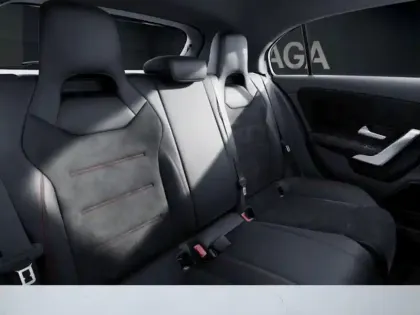 Photo 69 Mercedes Classe A 200 d AMG Line