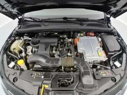 Photo 18 Renault Clio V E-Tech 140 - 21N R.S. Line