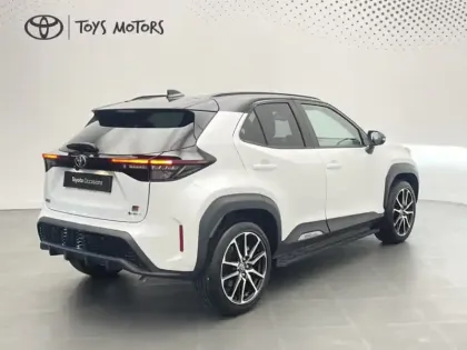 Photo 6 Toyota Yaris Hybride 1.5 HYBRID 130H GR SPORT PACK TECHNO