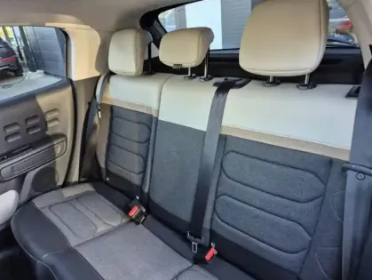 Photo 14 Citroën C3 III BlueHDi 100 S&amp;S BVM Shine Pack