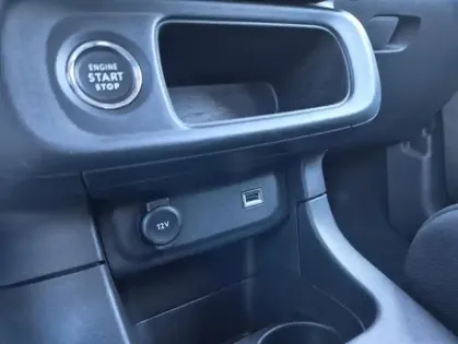 Photo 31 Citroën C3 III BlueHDi 100 S&amp;S BVM Shine Pack