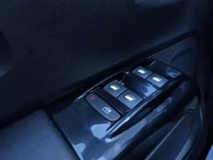 Photo 22 Citroën C3 III BlueHDi 100 S&amp;S BVM Shine Pack