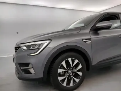 Photo 9 Renault Arkana E-Tech 145 Zen