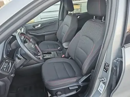 Photo 9 Ford Kuga 2.5 Duratec 190ch FHEV E85 ST-Line BVA