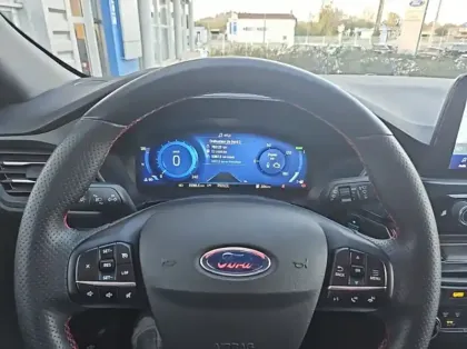 Photo 6 Ford Kuga 2.5 Duratec 190ch FHEV E85 ST-Line BVA