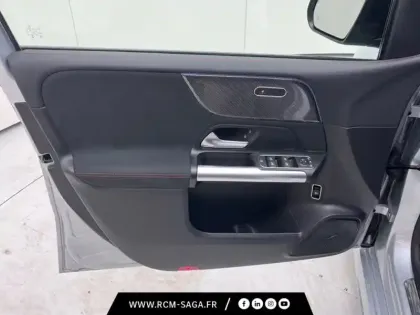 Photo 20 Mercedes Classe B 200 d AMG Line