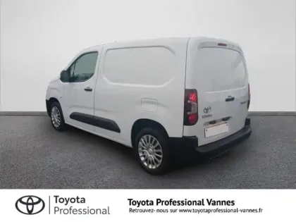 Photo 2 Toyota Proace  CITY Medium 110 VVT-i Dynamic MC23