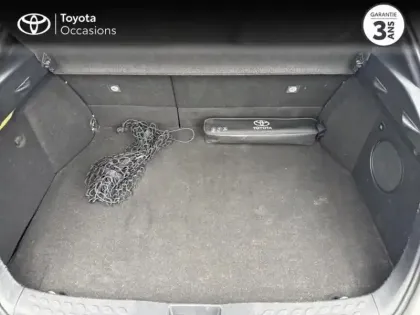 Photo 9 Toyota C-HR  184h Collection 2WD E-CVT MY22