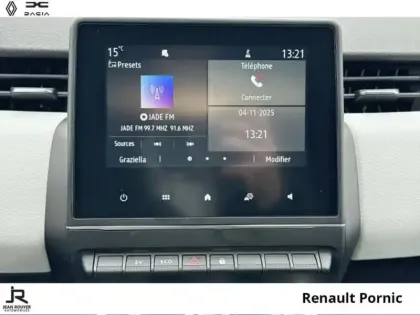 Photo 14 Renault Clio  LIMITED E-Tech 140ch