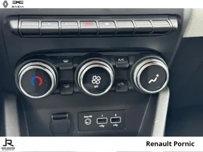 Photo 13 Renault Clio  LIMITED E-Tech 140ch