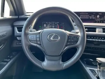 Photo 8 Lexus UX  250h 2WD Executive MY21