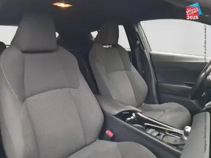 Photo 4 Toyota C-HR  122h Design 2WD E-CVT RC18