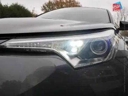 Photo 12 Toyota C-HR  122h Design 2WD E-CVT RC18