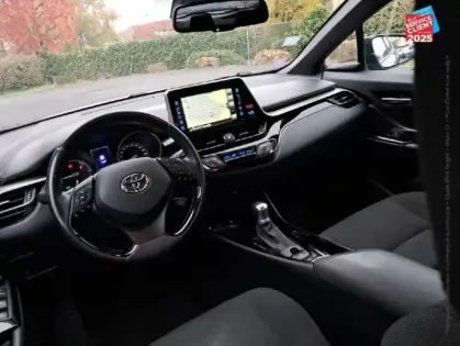 Photo 14 Toyota C-HR  122h Design 2WD E-CVT RC18