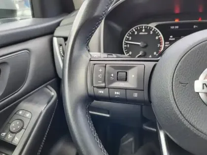 Photo 14 Nissan Qashqai  1.3 Mild Hybrid 140ch N-Style