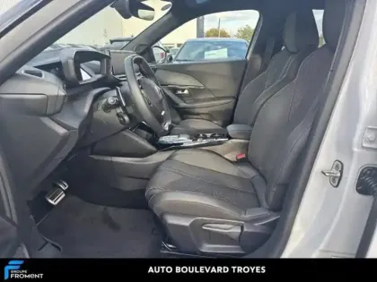 Photo 10 Peugeot 2008  1.2 PureTech 130ch S&S GT EAT8