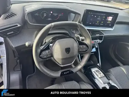 Photo 8 Peugeot 2008  1.2 PureTech 130ch S&S GT EAT8