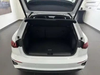 Photo 10 Audi A3  Sportback 30 TFSI 110ch Mild Hybrid S line S tronic 7