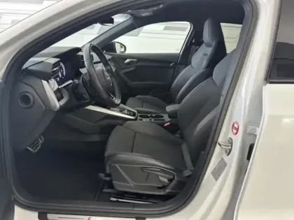 Photo 14 Audi A3  Sportback 30 TFSI 110ch Mild Hybrid S line S tronic 7