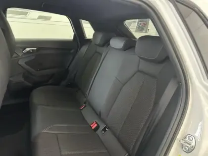 Photo 12 Audi A3  Sportback 30 TFSI 110ch Mild Hybrid S line S tronic 7